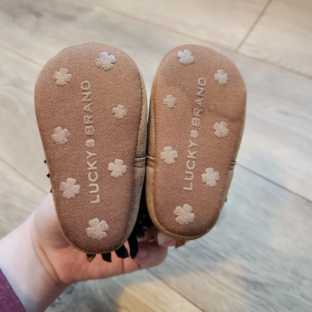 Size 1 Baby Girl Lucky Brand Shoes